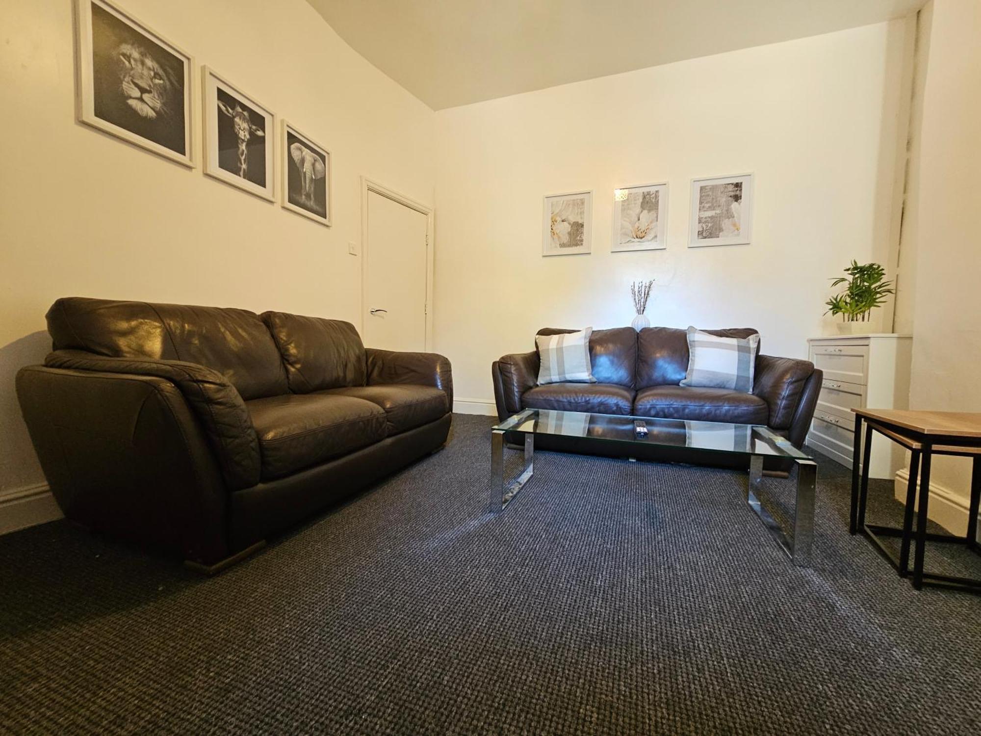 Convenient 3 Bed, Pr1 Near Uclan N Train Station Villa Preston  Eksteriør bilde